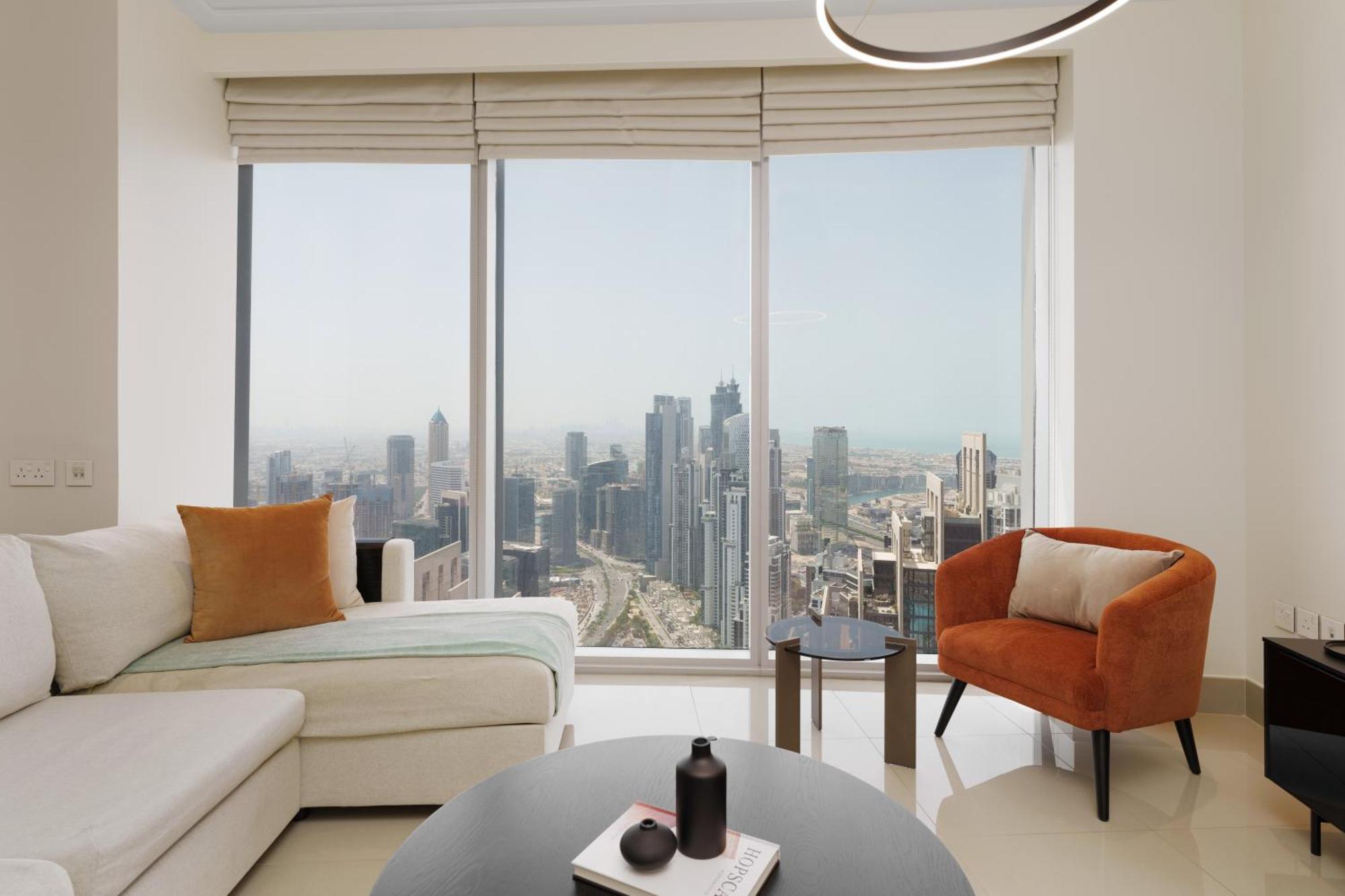 Daniels 1br In Downtown With Views * Dubai